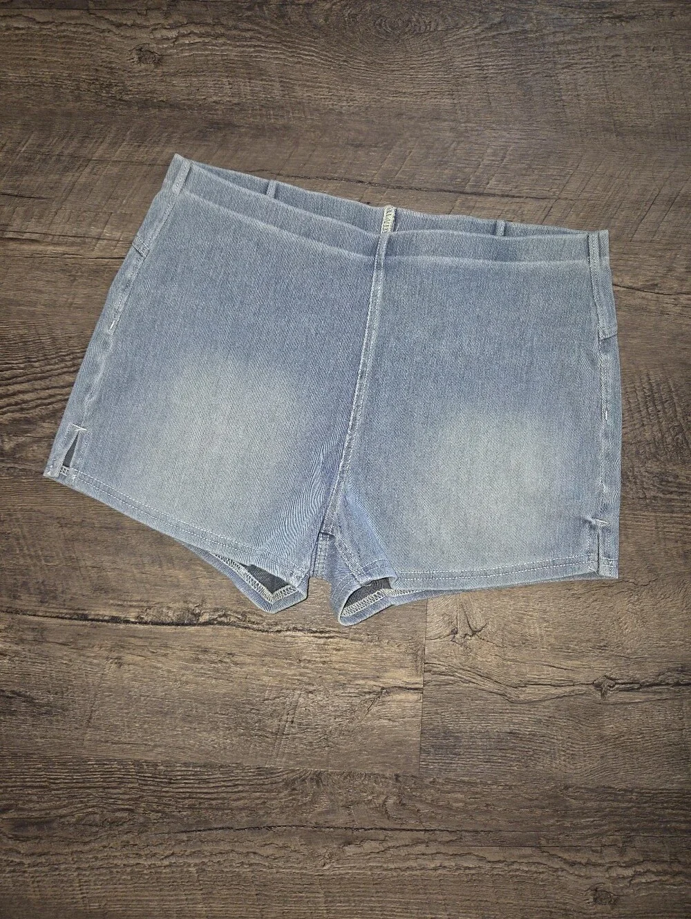 Halara Women's Light Blue Denim Stretch Shorts